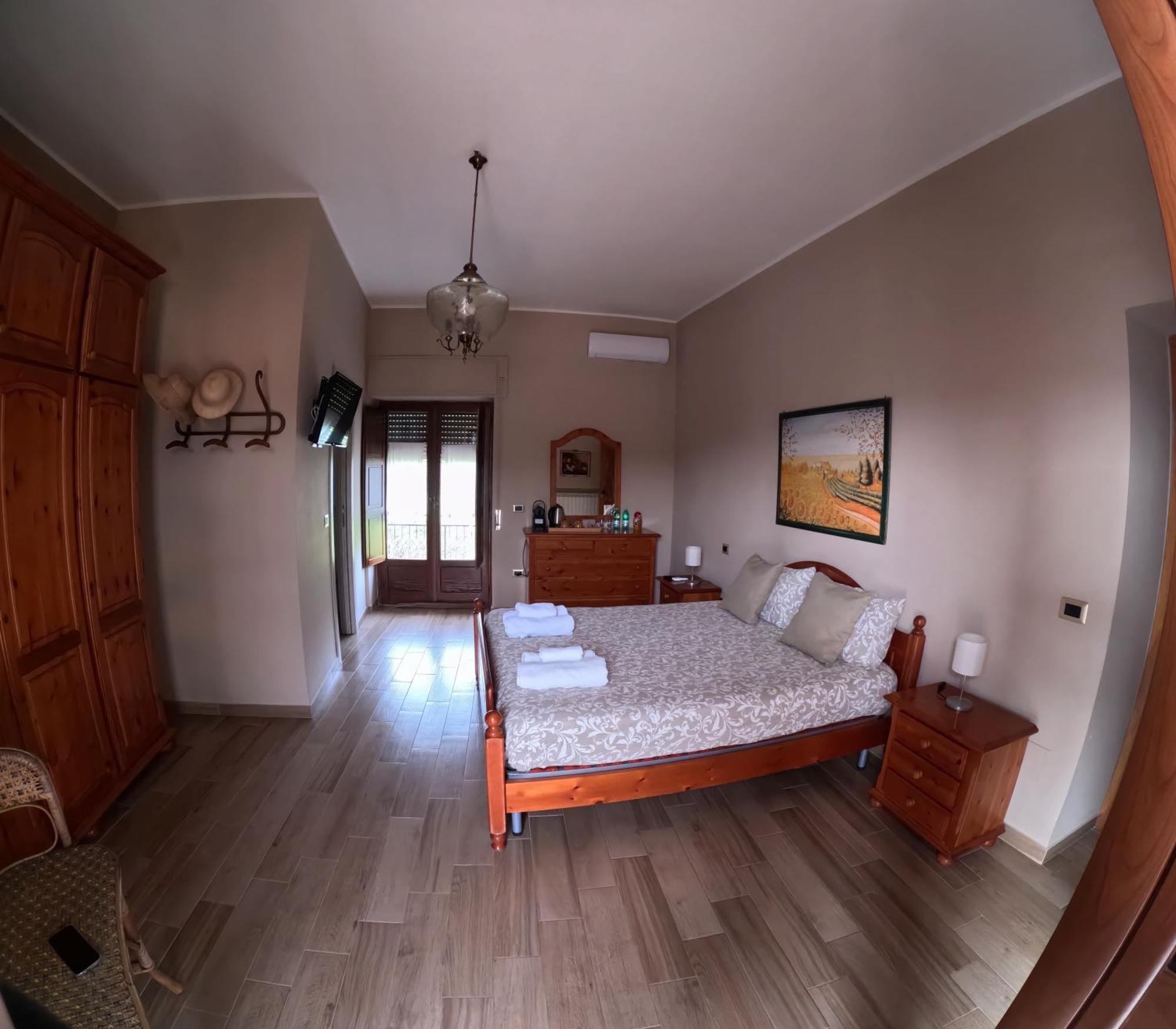 B&B A Casa Di Maybe 卡塞塔 外观 照片